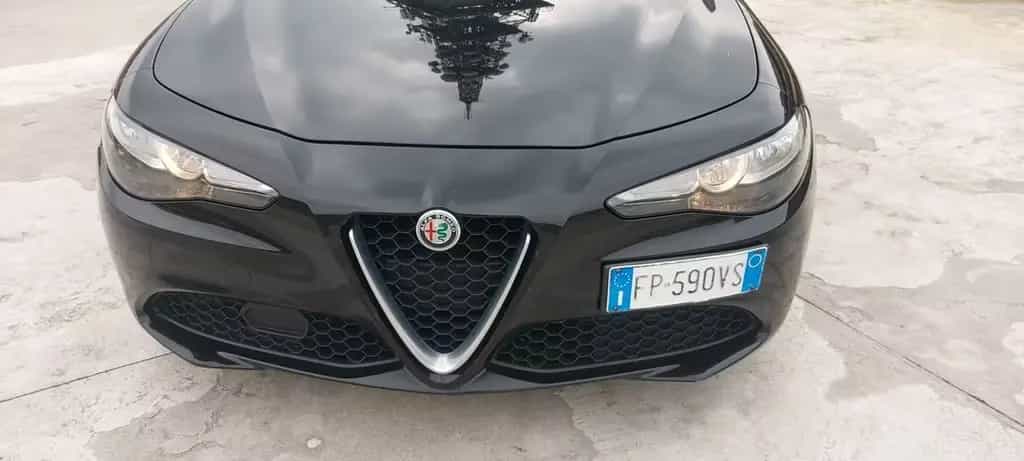 Alfa Romeo Giulia 2.2 Turbodiesel 180 CV AT8 Eco 05/2018-photo-1