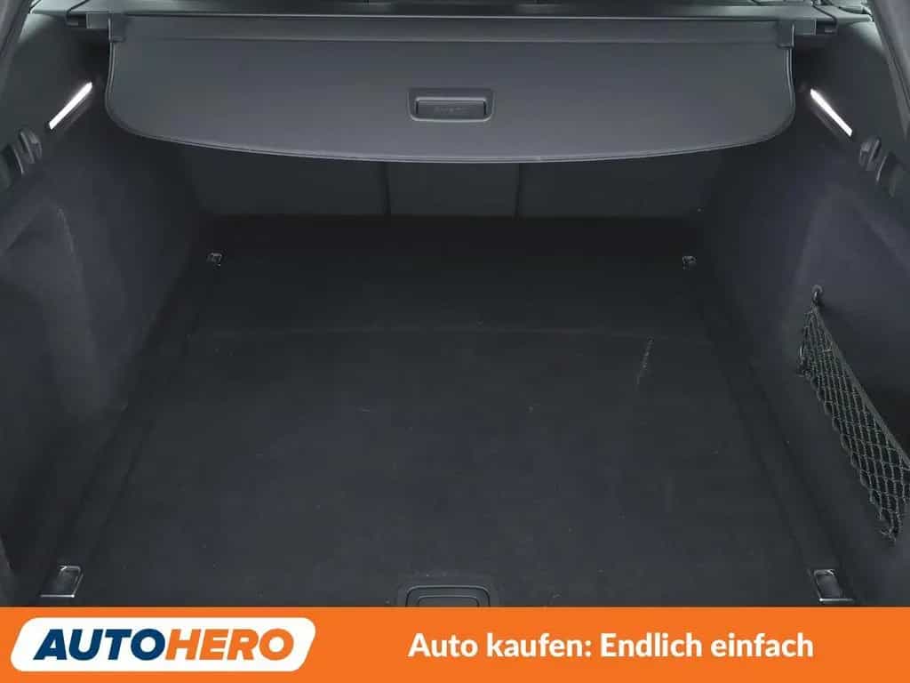 Audi A4 2.0 TFSI Design Aut.*NAVI*XENON*ACC* 05/2018-photo-17