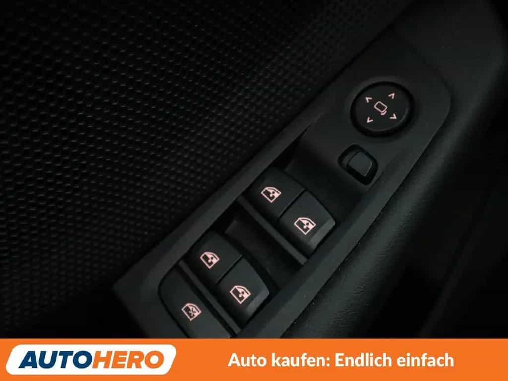 BMW 118 1er 118i Advantage Aut.*LED*TEMPO*PDC*SHZ* 10/2023-photo-29