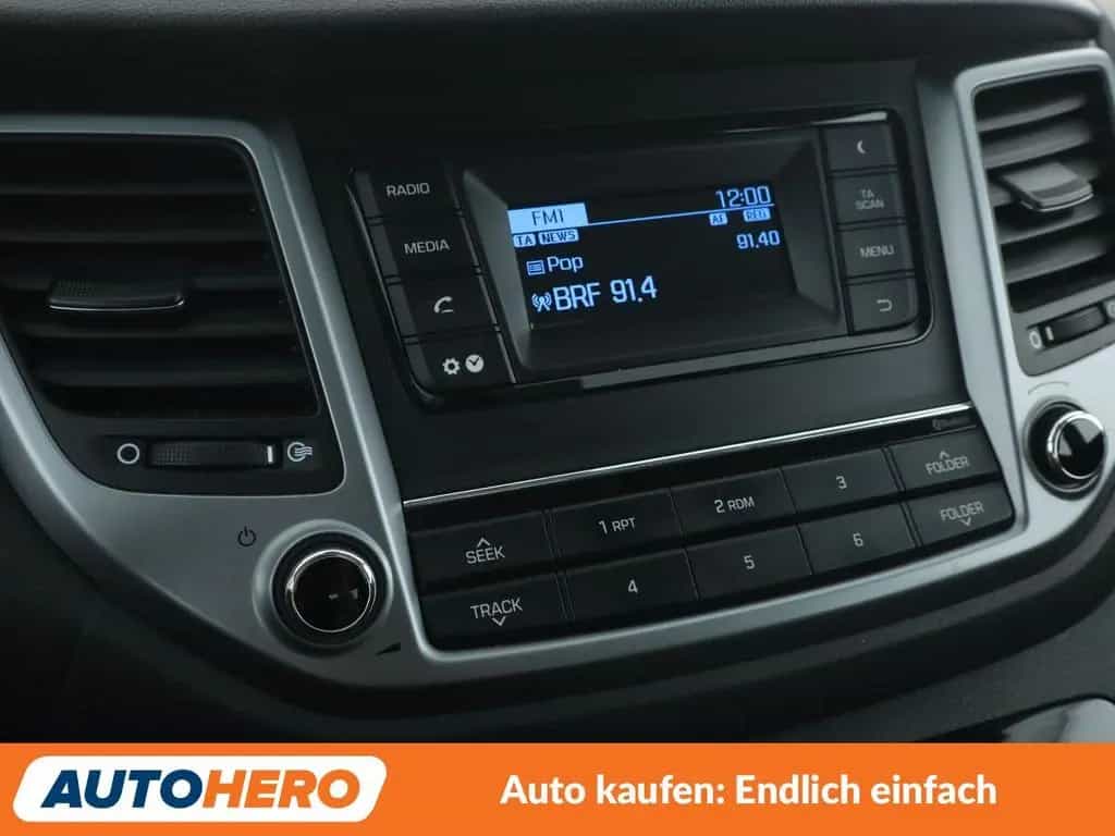 Hyundai TUCSON 1.6 Trend blue 2WD *TEMPO*PDC*SHZ*ALU* 10/2015-photo-20