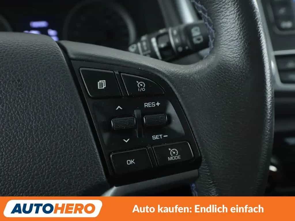 Hyundai TUCSON 1.6 Trend blue 2WD *TEMPO*PDC*SHZ*ALU* 10/2015-photo-24