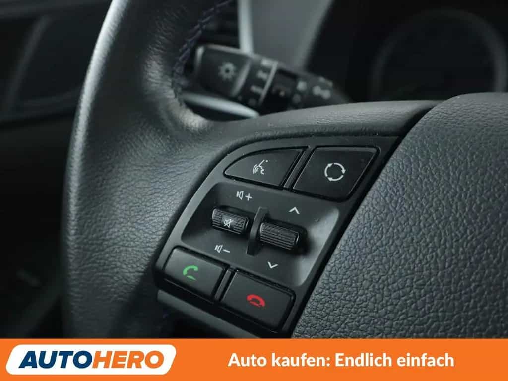 Hyundai TUCSON 1.6 Trend blue 2WD *TEMPO*PDC*SHZ*ALU* 10/2015-photo-25