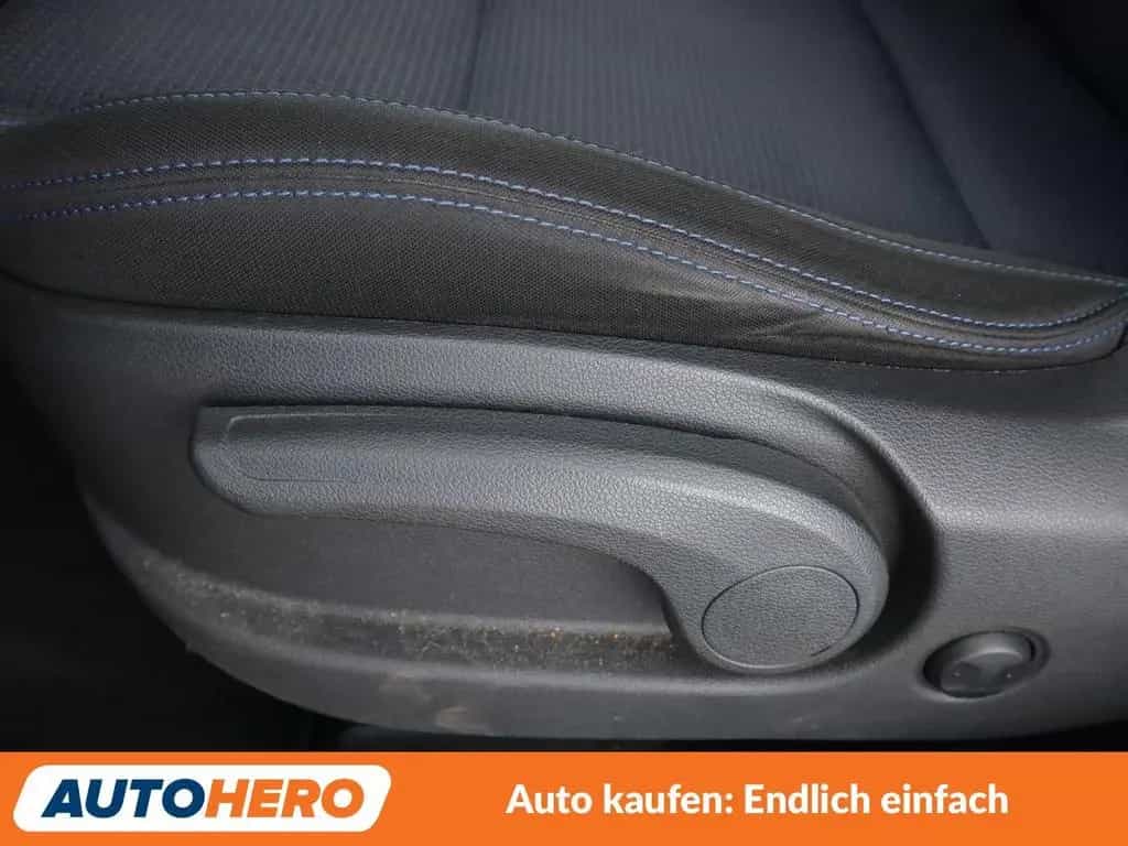 Hyundai TUCSON 1.6 Trend blue 2WD *TEMPO*PDC*SHZ*ALU* 10/2015-photo-27