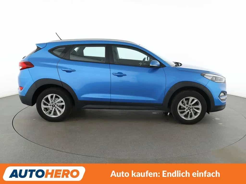 Hyundai TUCSON 1.6 Trend blue 2WD *TEMPO*PDC*SHZ*ALU* 10/2015-photo-6
