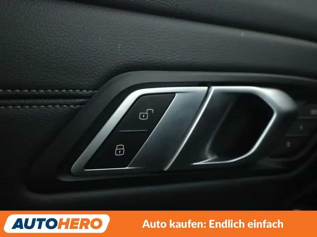 BMW 320 i M Sport Aut.*NAVI*LASER*TEMPO*CAM*PDC* 02/2020-photo-30