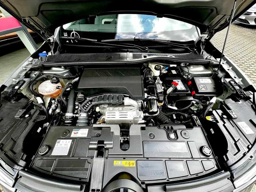 Citroën C4 1.2 12V e-THP / PureTech 04/2025-photo-20
