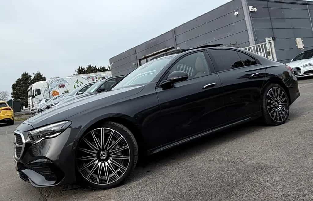 Mercedes-Benz E 220 E Limousine E 220 d AMG Line Premium Plus 06/2025-photo-2