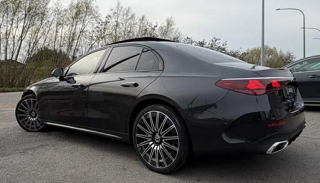 Mercedes-Benz E 220 E Limousine E 220 d AMG Line Premium Plus 06/2025-photo-6