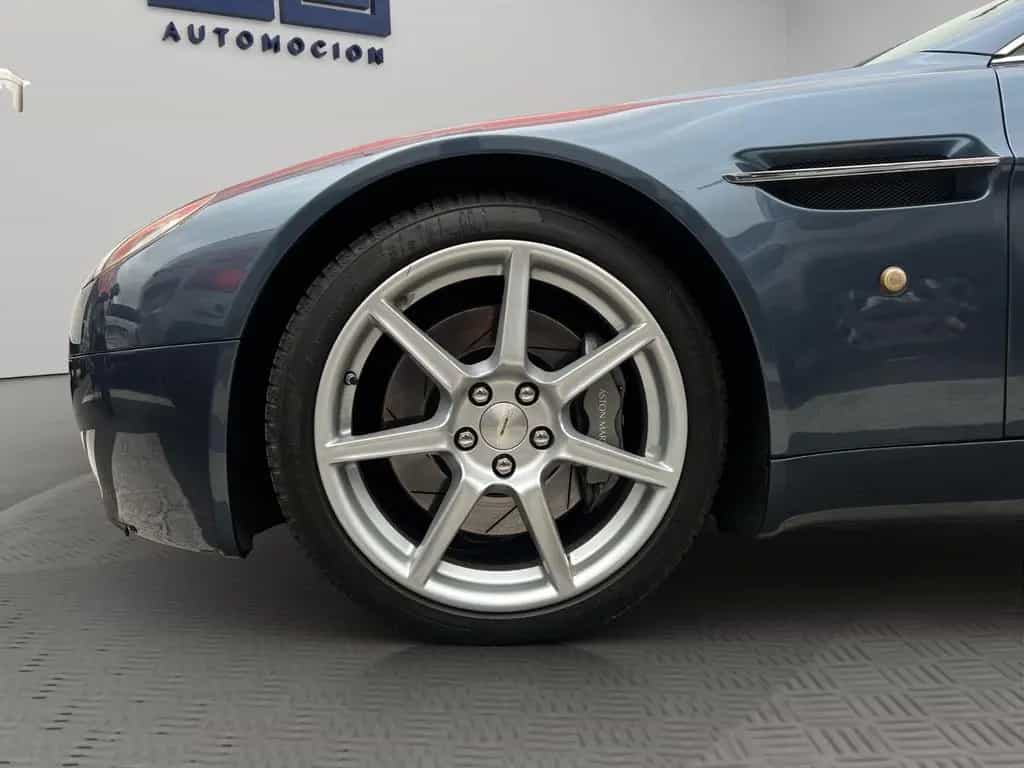 Aston Martin V8 Vantage 01/2007-photo-15