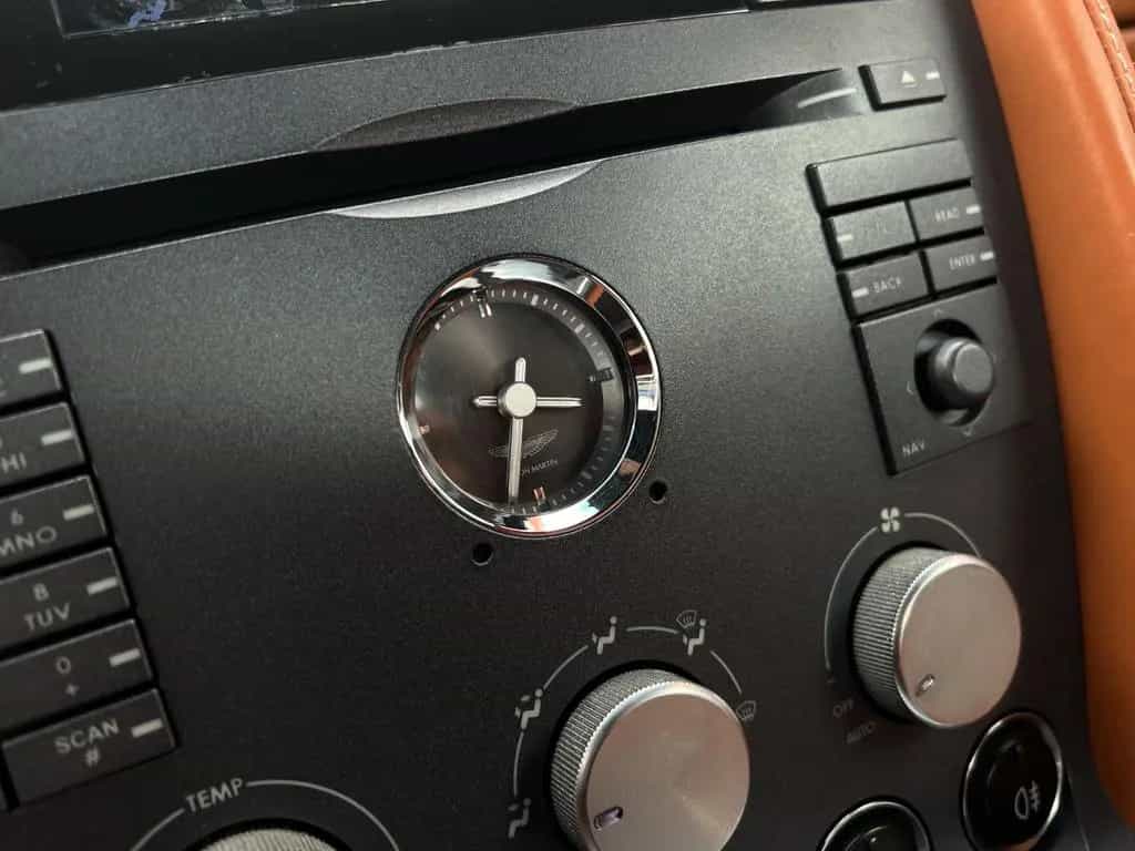 Aston Martin V8 Vantage 01/2007-photo-21