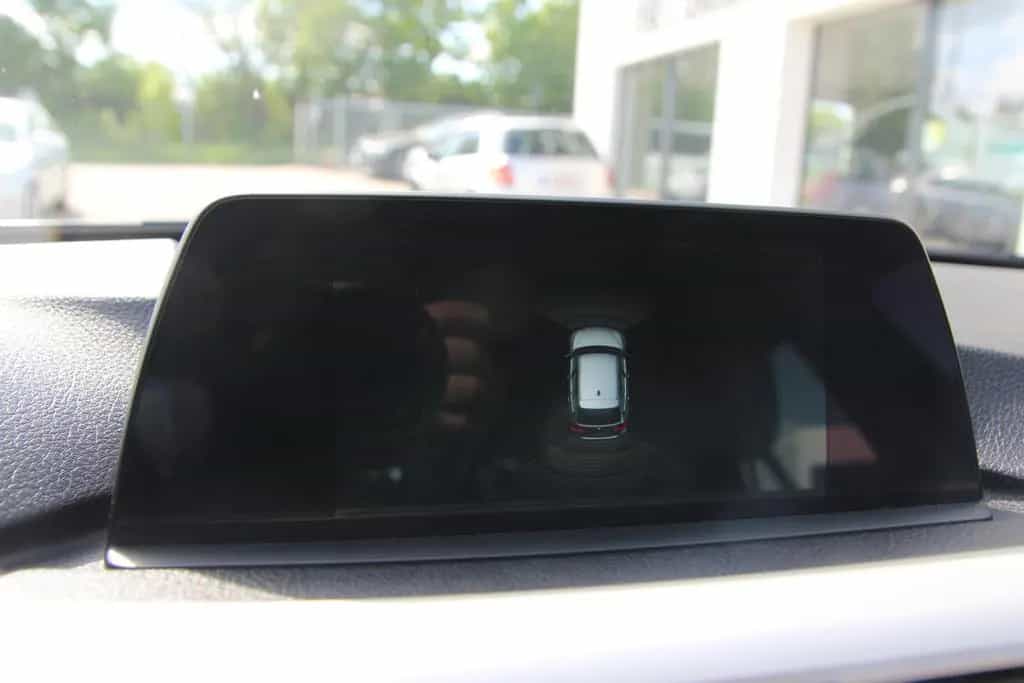 BMW 320 d xDrive Advantage Touring/LED/ AHK/ Panorama 03/2019-photo-11