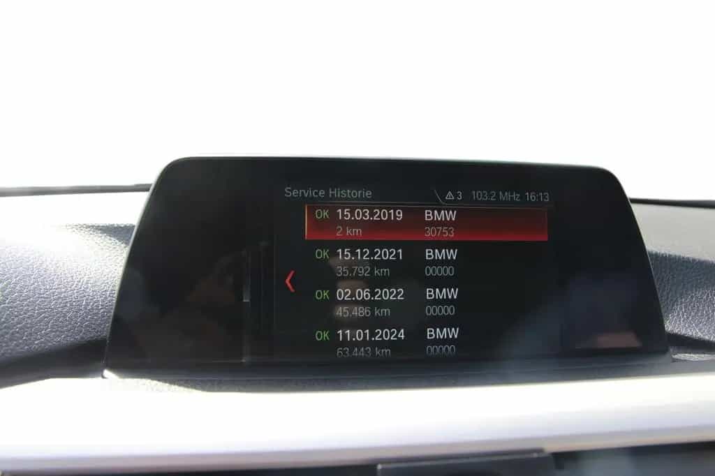 BMW 320 d xDrive Advantage Touring/LED/ AHK/ Panorama 03/2019-photo-13