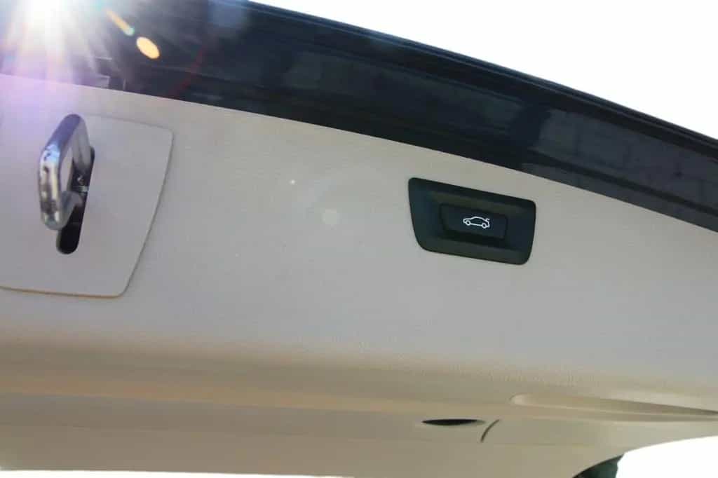 BMW 320 d xDrive Advantage Touring/LED/ AHK/ Panorama 03/2019-photo-23