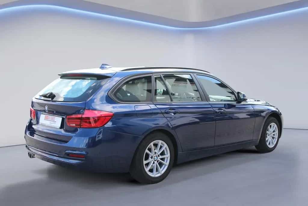 BMW 320 d xDrive Advantage Touring/LED/ AHK/ Panorama 03/2019-photo-5