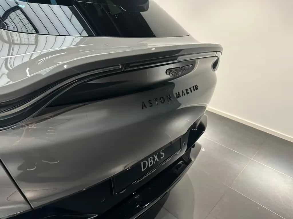 Aston Martin DBX S - China Grey - S Alcantara - Lightweight 01/2026-photo-2