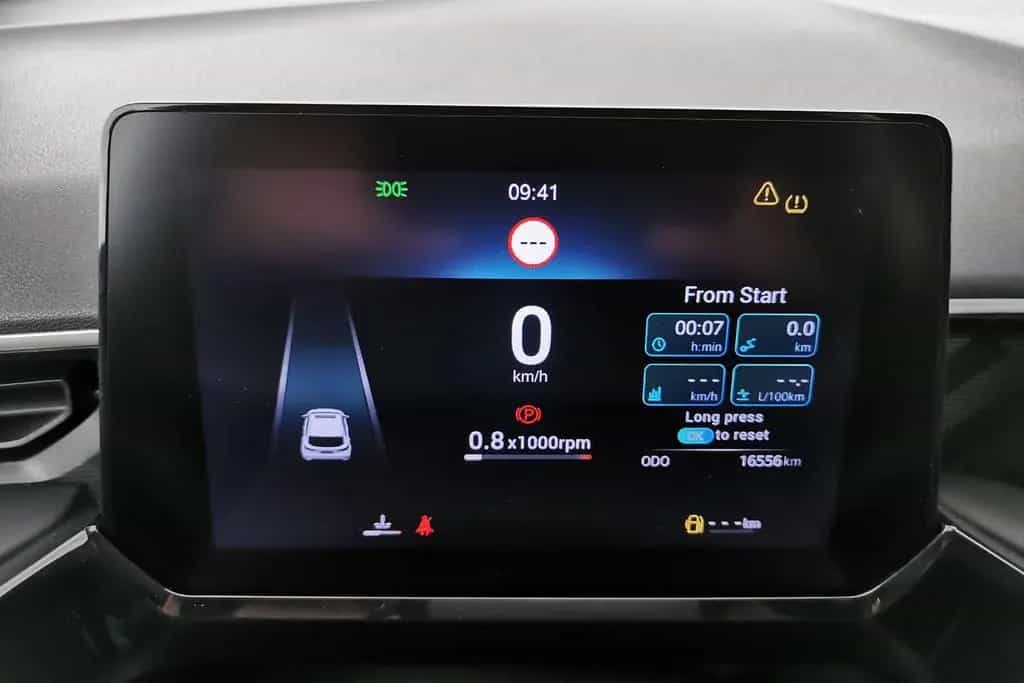 MG MG3 1.5 T Comfort|NAV|LED|PDC+Kamera|Metallic 03/2025-photo-6