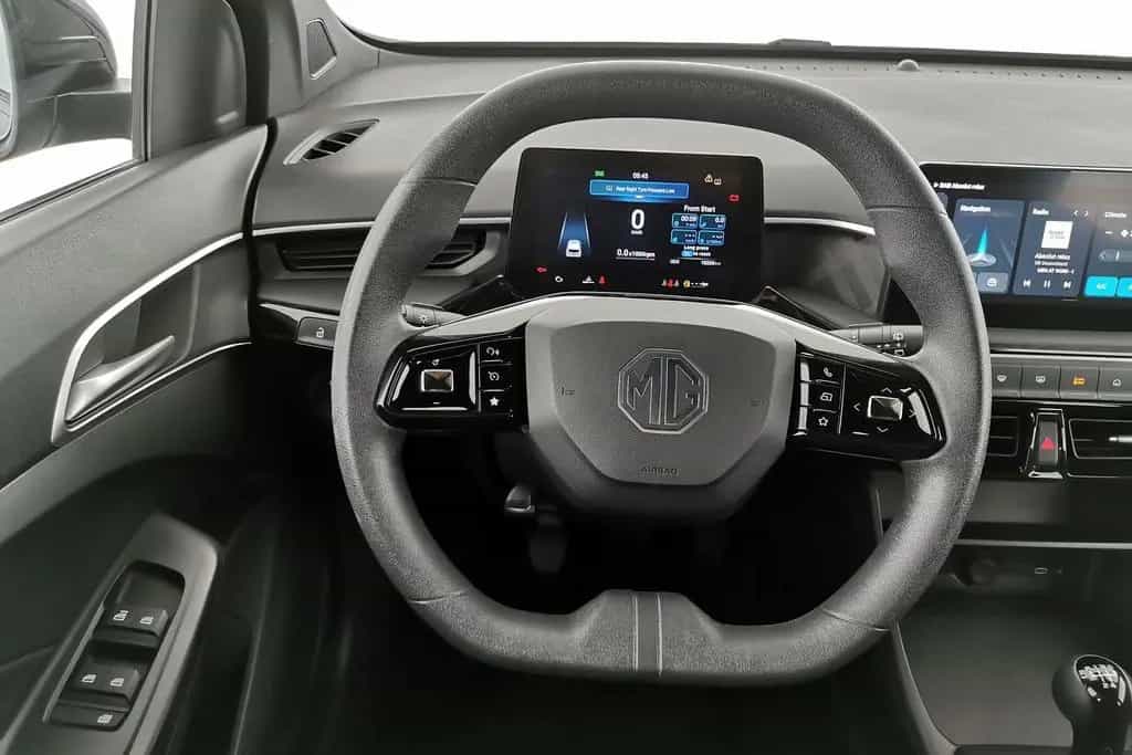 MG MG3 1.5 T Comfort|NAV|LED|PDC+Kamera|Metallic 03/2025-photo-9