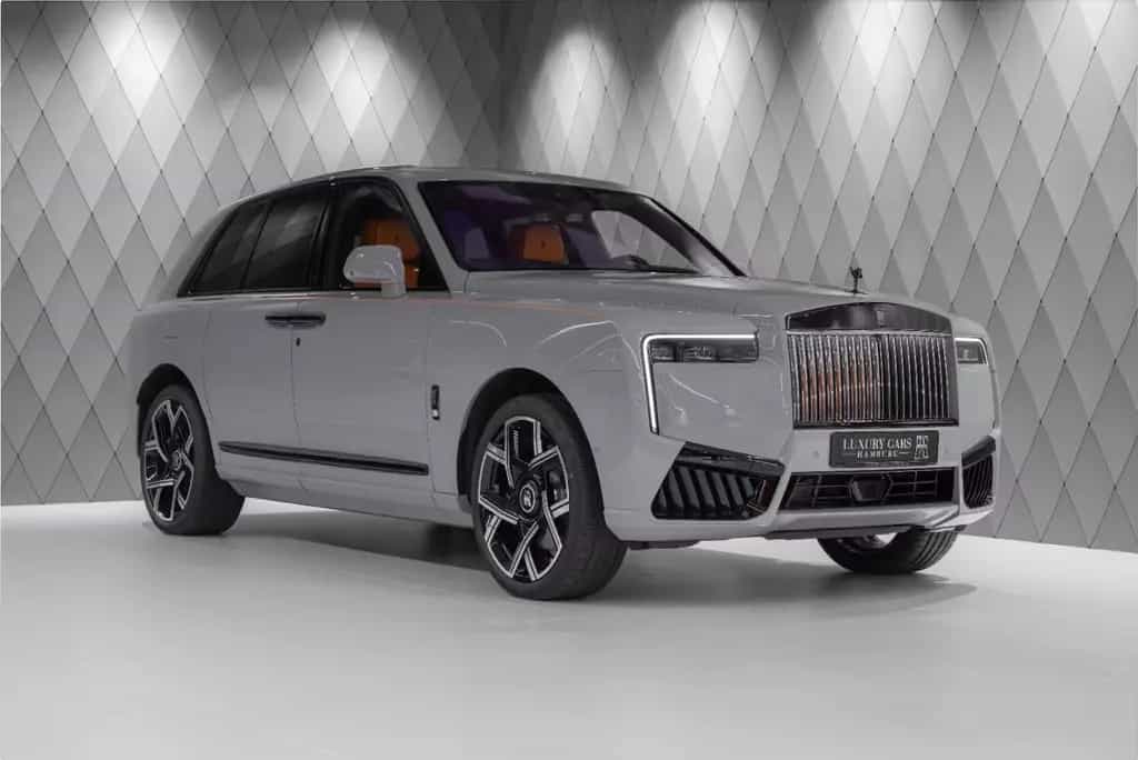 Rolls-Royce Cullinan BLACK BADGE 2026 GREY/ORANGE STARLIGHT 05/2026-photo-0