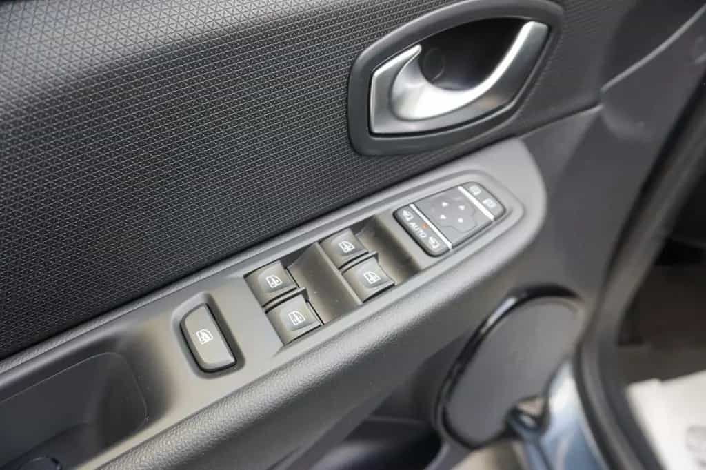 Renault Clio Grandtour Intens LED, NAVI, SITZHEIZUNG, BC 11/2017-photo-21