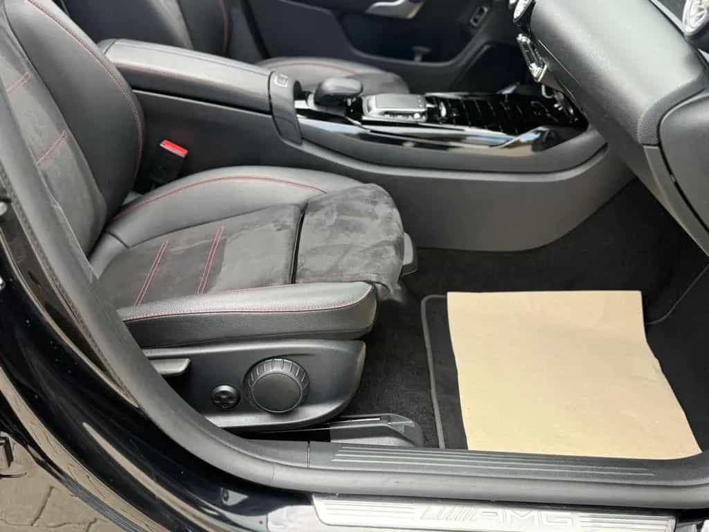 Mercedes-Benz CLA 35 AMG 4Matic 08/2020-photo-11