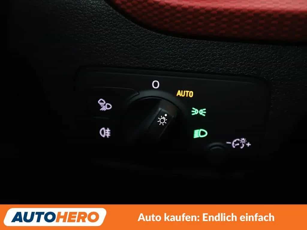 Audi Q2 30 TFSI Sport*NAVI*PDC*SHZ*TEMPO* 03/2019-photo-25