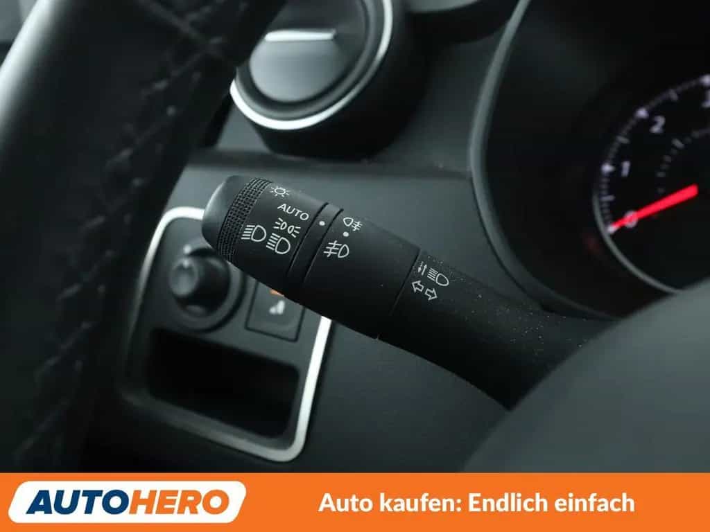 Dacia Duster 1.3 TCe Prestige *NAVI*CAM*TEMPO*SHZ*ALU* 12/2019-photo-25
