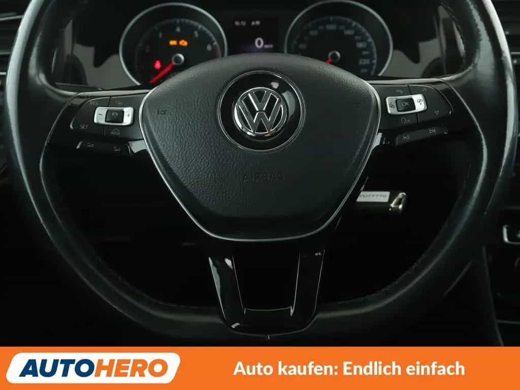 Volkswagen Golf VII 1.4 TSI Highline BM*LED*NAVI*PDC*SHZ* 03/2017-photo-18