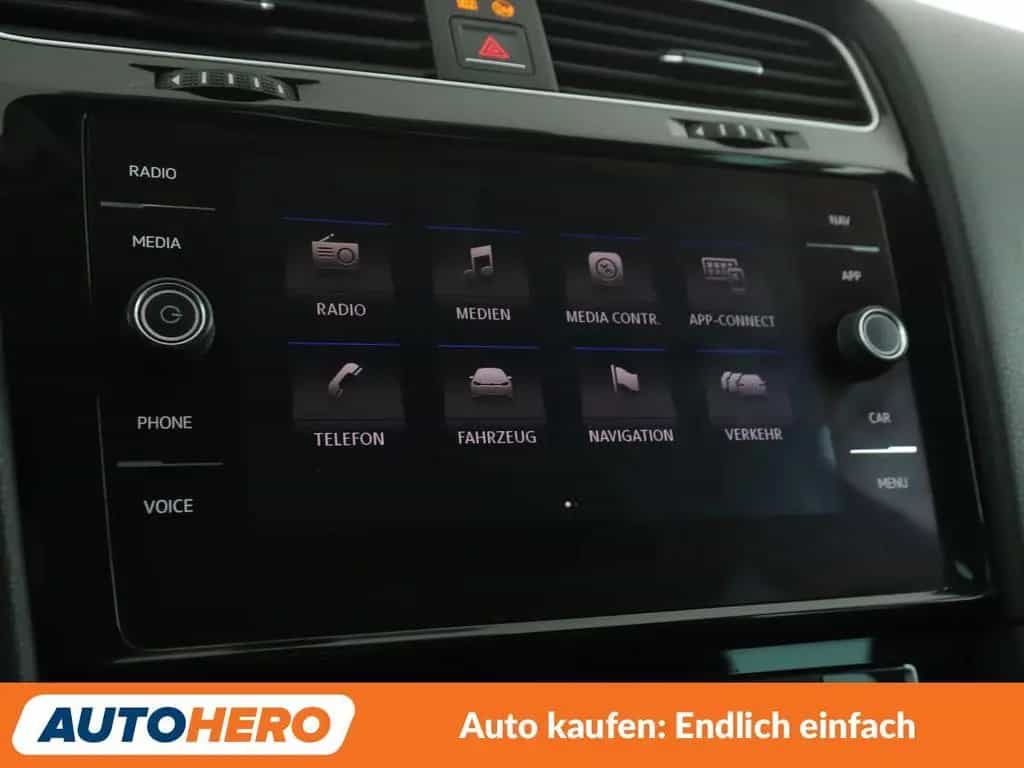 Volkswagen Golf VII 1.4 TSI Highline BM*LED*NAVI*PDC*SHZ* 03/2017-photo-21
