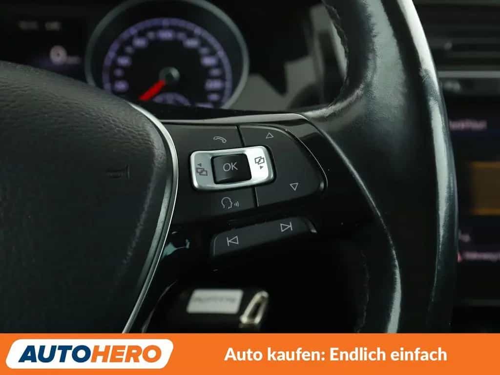 Volkswagen Golf VII 1.4 TSI Highline BM*LED*NAVI*PDC*SHZ* 03/2017-photo-28