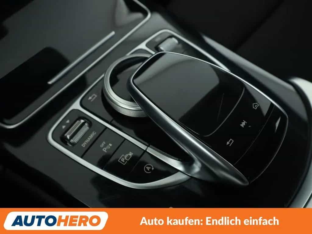 Mercedes-Benz C 300 T Avantgarde Aut.*NAVI*LED*HUD*ACC*360° 11/2018-photo-24