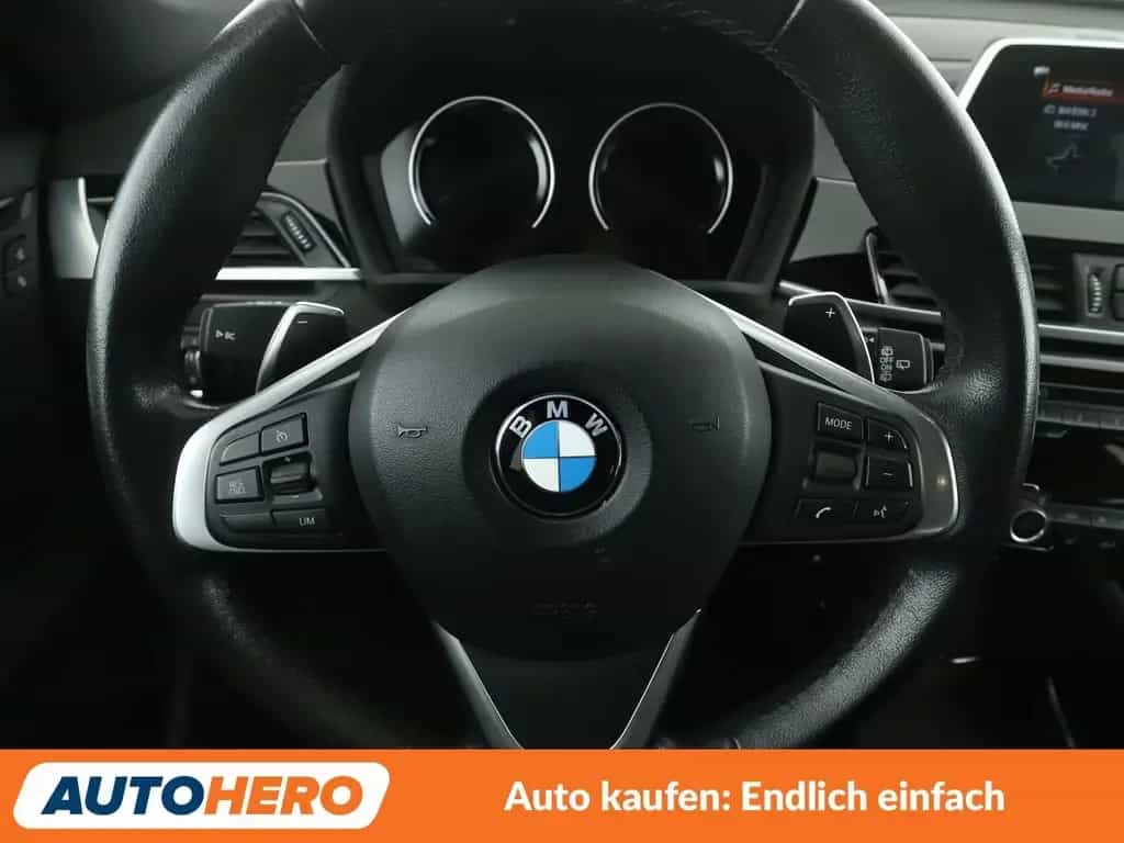 BMW X1 xDrive 20i Sport Line Aut.*NAV*TEMP*PDC*SHZ* 06/2018-photo-18