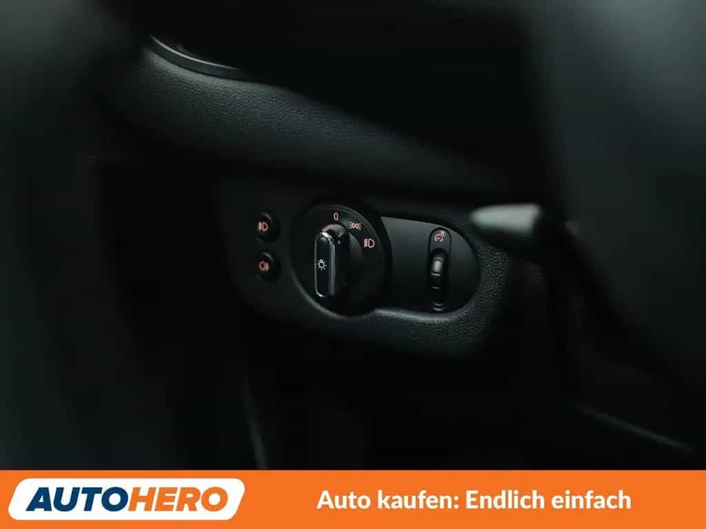 MINI Cooper S Clubman Clubman Cooper S Aut.*NAVI*LED*TEMPO*PANO*PDC* 03/2016-photo-26