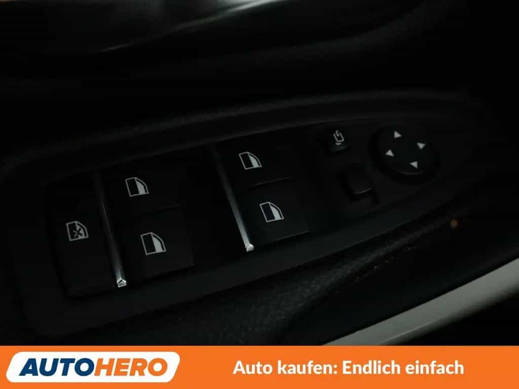 BMW 330 i Advantage Aut.*NAVI*CAM*SHZ*TEMPO* 02/2018-photo-30