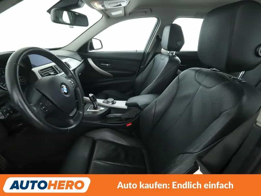 BMW 330 i Advantage Aut.*NAVI*CAM*SHZ*TEMPO* 02/2018-photo-9