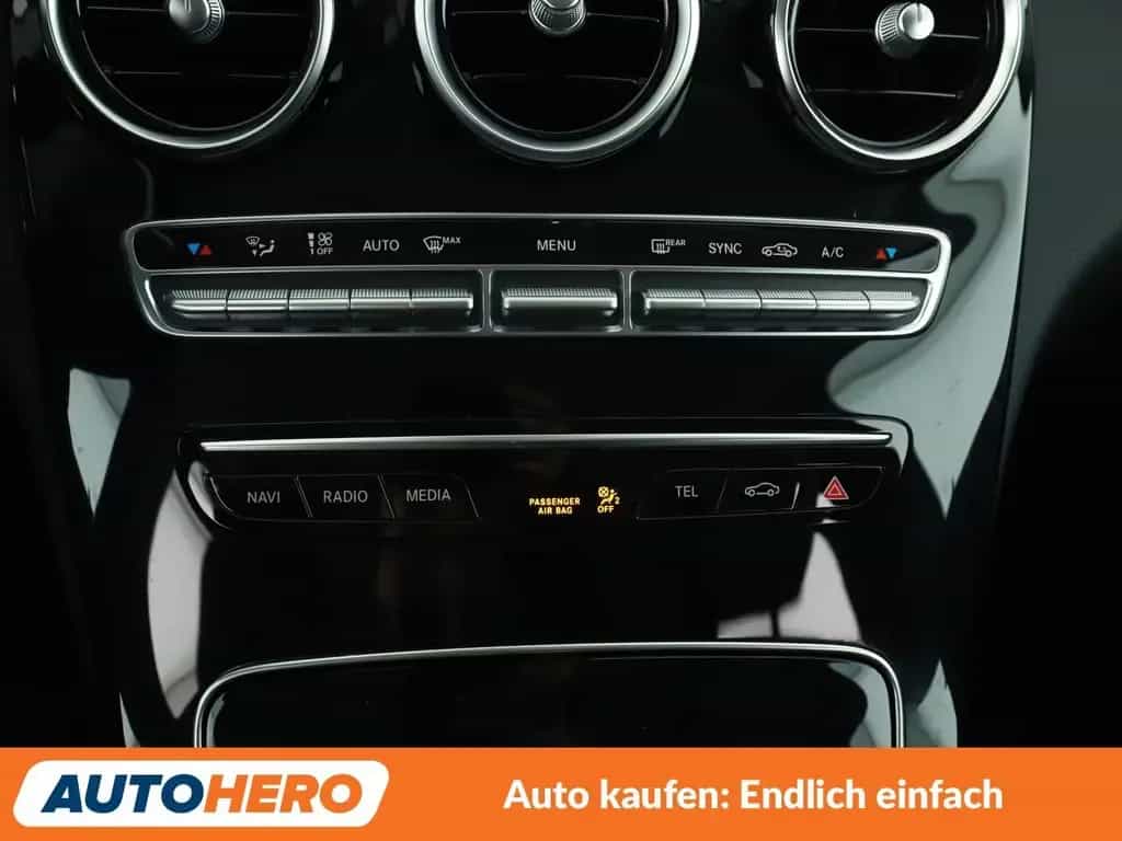 Mercedes-Benz C 400 T 4Matic Avantgarde Aut.*NAVI*LED*TEMPO* 07/2018-photo-22