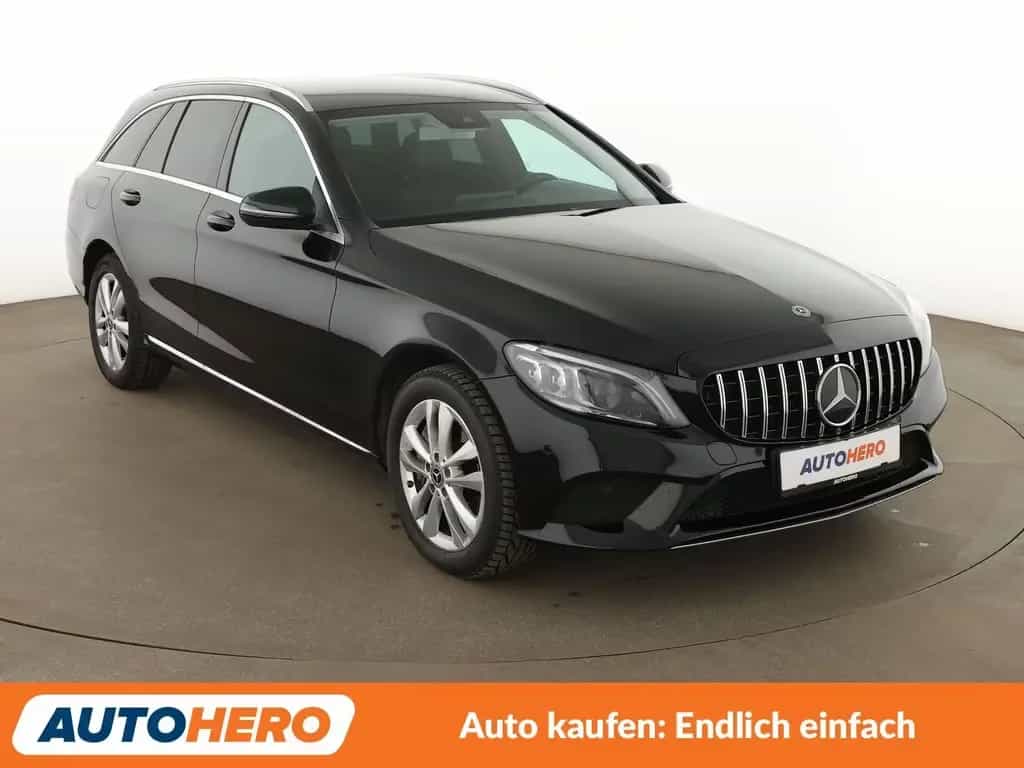 Mercedes-Benz C 400 T 4Matic Avantgarde Aut.*NAVI*LED*TEMPO* 07/2018-photo-7