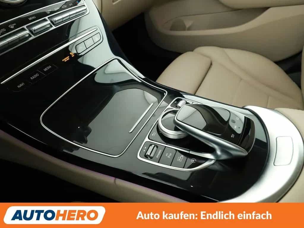Mercedes-Benz C 180 CGI T Avantgarde Aut. *NAVI*LED*TEMPO*PDC* 02/2019-photo-26