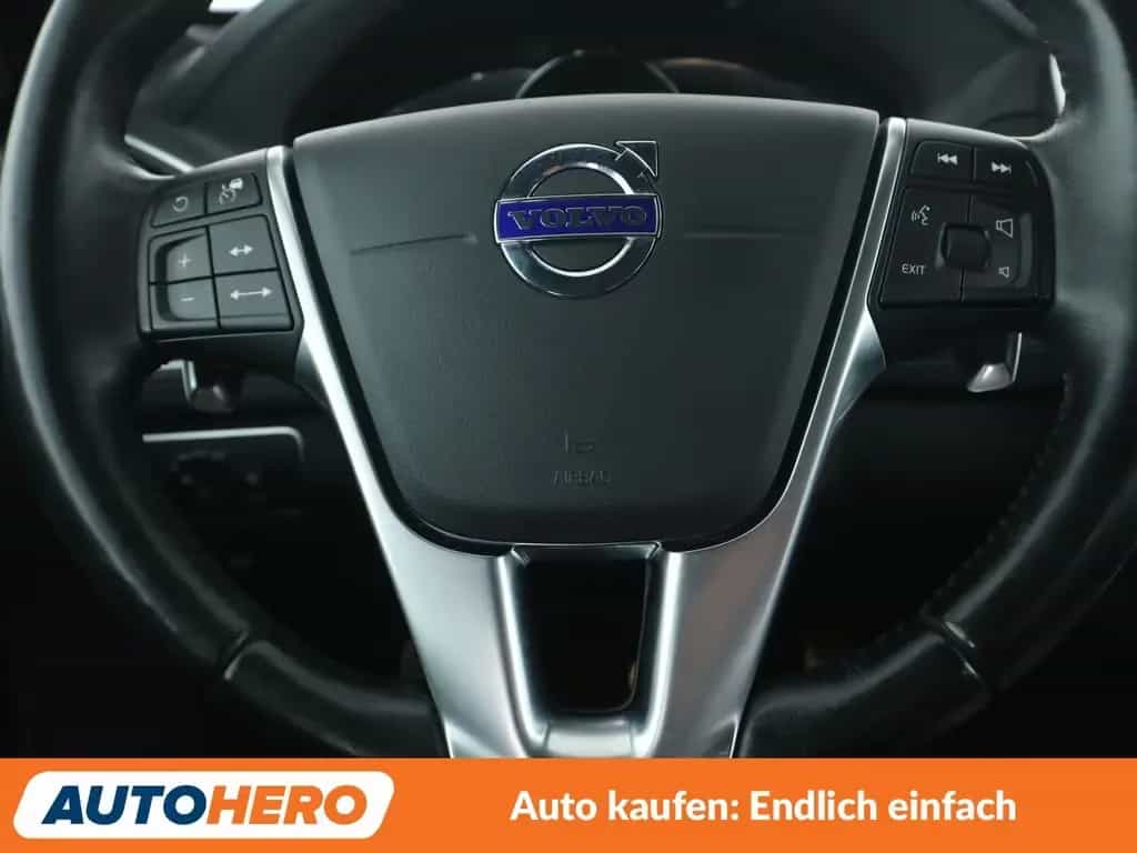 Volvo XC60 2.0 T5 Summum AWD Aut.*NAVI*BI-XENON*ACC* 02/2017-photo-18