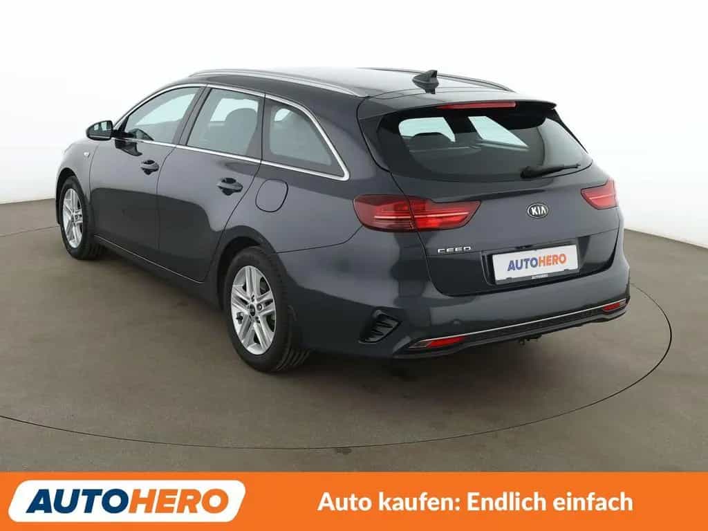 Kia cee'd / Ceed cee'd 1.5 TGDI Vision*TEMPO*CAM*KLIMA*GARANTIE* 04/2021-photo-3