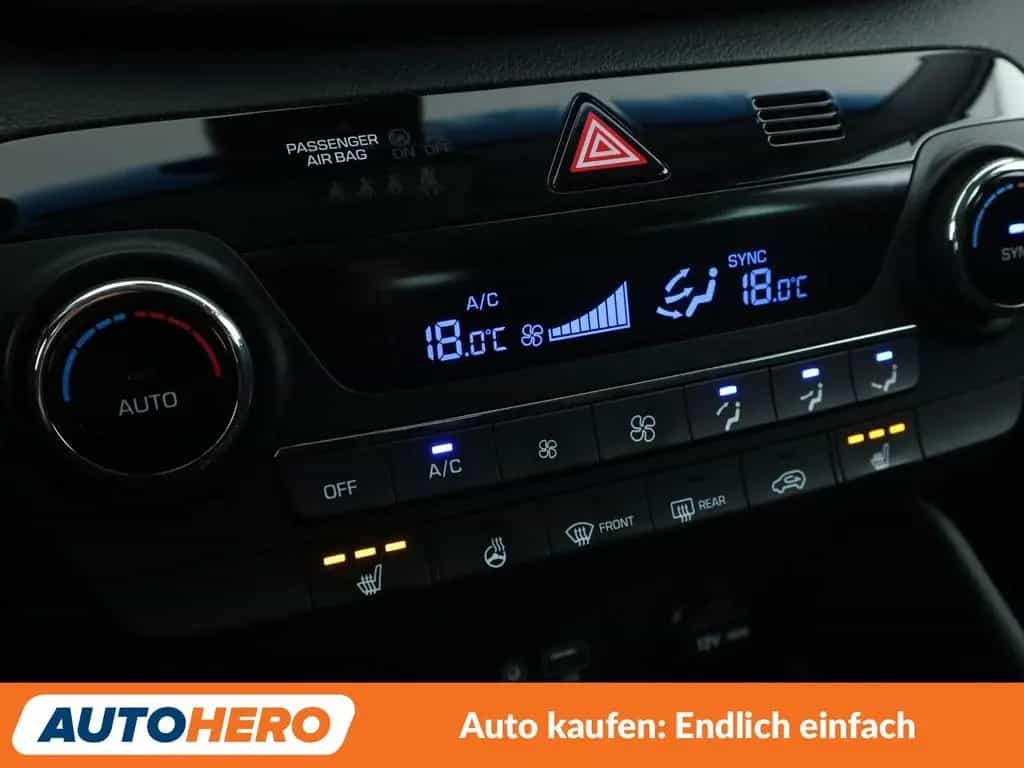 Hyundai TUCSON 1.6 TGDI Trend 4WD*NAVI*CAM*PDC*SHZ*KLIMA 08/2017-photo-22
