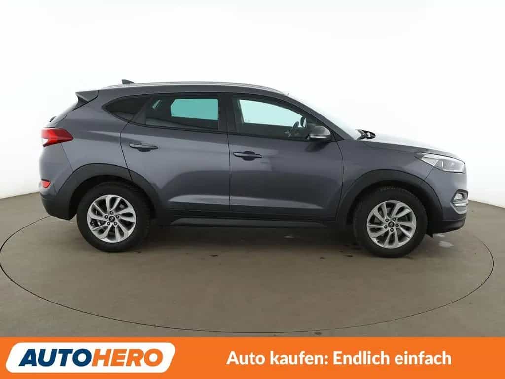 Hyundai TUCSON 1.6 TGDI Trend 4WD*NAVI*CAM*PDC*SHZ*KLIMA 08/2017-photo-6