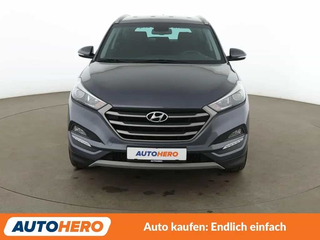 Hyundai TUCSON 1.6 TGDI Trend 4WD*NAVI*CAM*PDC*SHZ*KLIMA 08/2017-photo-8