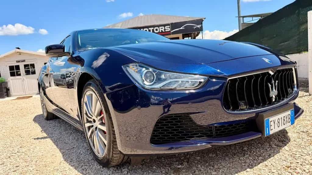 Maserati Ghibli V6 S Q4 11/2015-photo-10