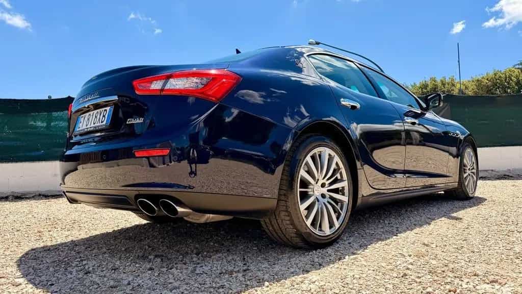 Maserati Ghibli V6 S Q4 11/2015-photo-12