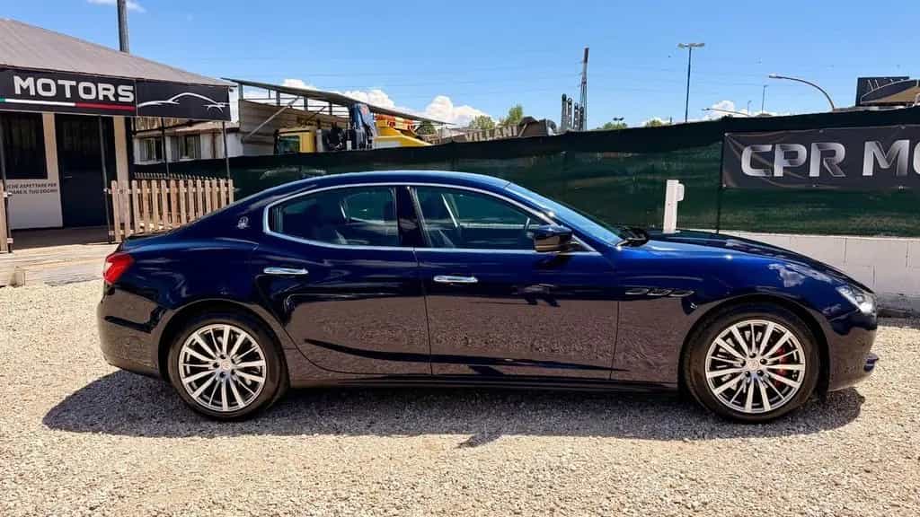 Maserati Ghibli V6 S Q4 11/2015-photo-3