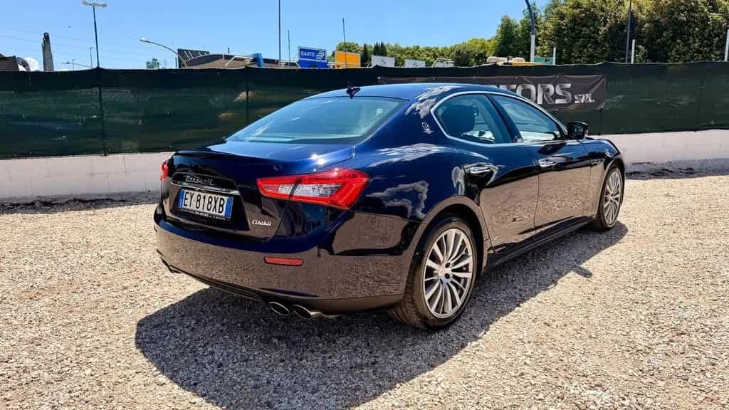 Maserati Ghibli V6 S Q4 11/2015-photo-4