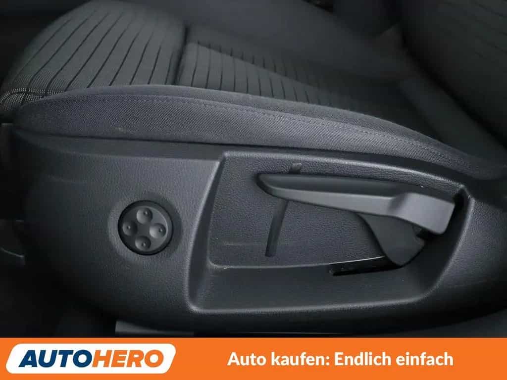 Audi A3 Sportback 40 TDI quattro Sport Aut.*NAVI* 05/2020-photo-24