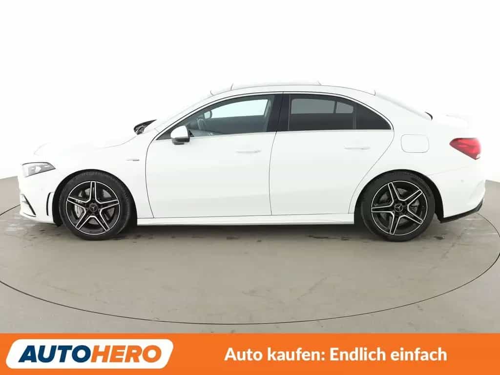 Mercedes-Benz A 35 AMG 4Matic Aut.*NAV*LED*TEMP*CAM*PDC*SHZ* 07/2020-photo-2