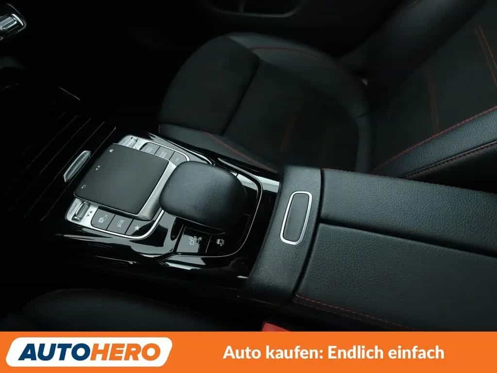 Mercedes-Benz A 35 AMG 4Matic Aut.*NAV*LED*TEMP*CAM*PDC*SHZ* 07/2020-photo-24