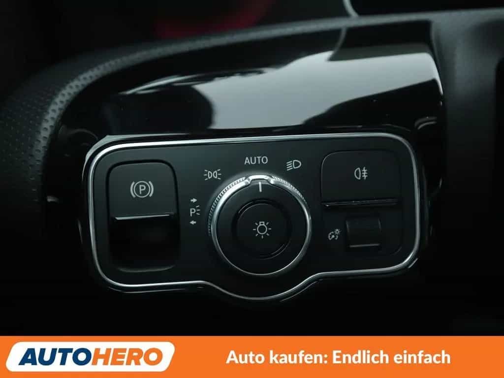 Mercedes-Benz A 35 AMG 4Matic Aut.*NAV*LED*TEMP*CAM*PDC*SHZ* 07/2020-photo-27